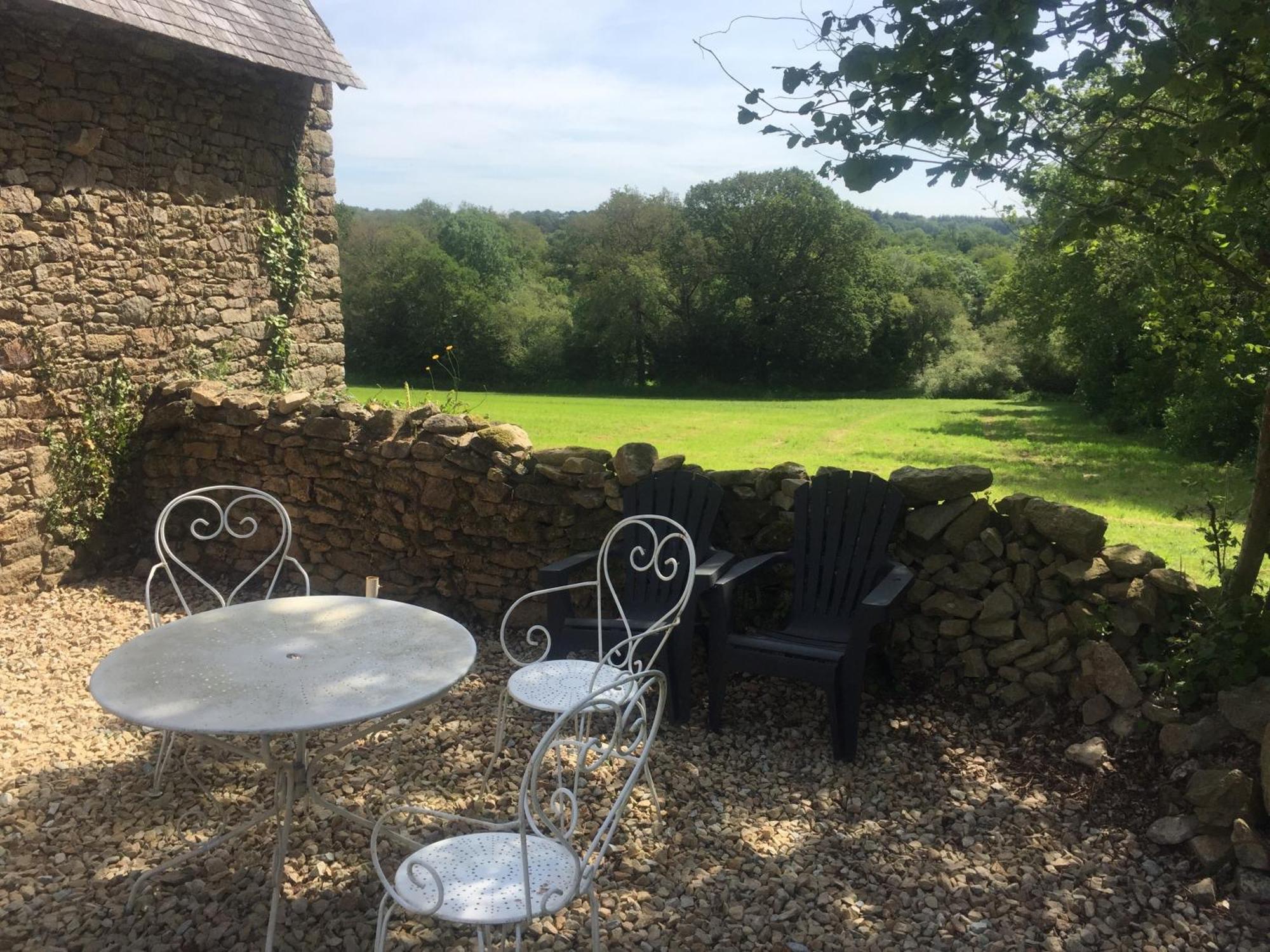 Gite Au Calme 2 A 6 Personnes Dans Un Paysage Totalement Paisible -Plages A 22 Min- Quite Cottage 2 To 6 Persons In Total Peaceful Landscape -Beaches At 22 Min- Landévant Exterior foto